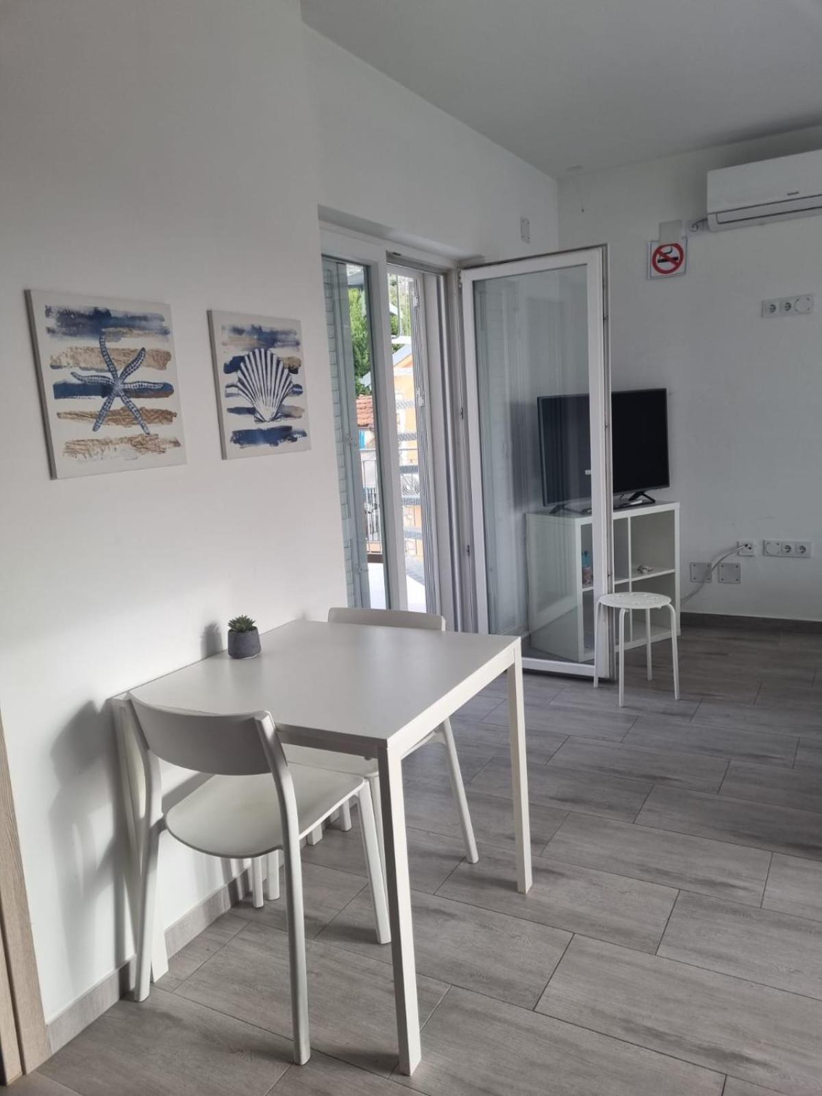 Matoc Apartments ムルテル エクステリア 写真