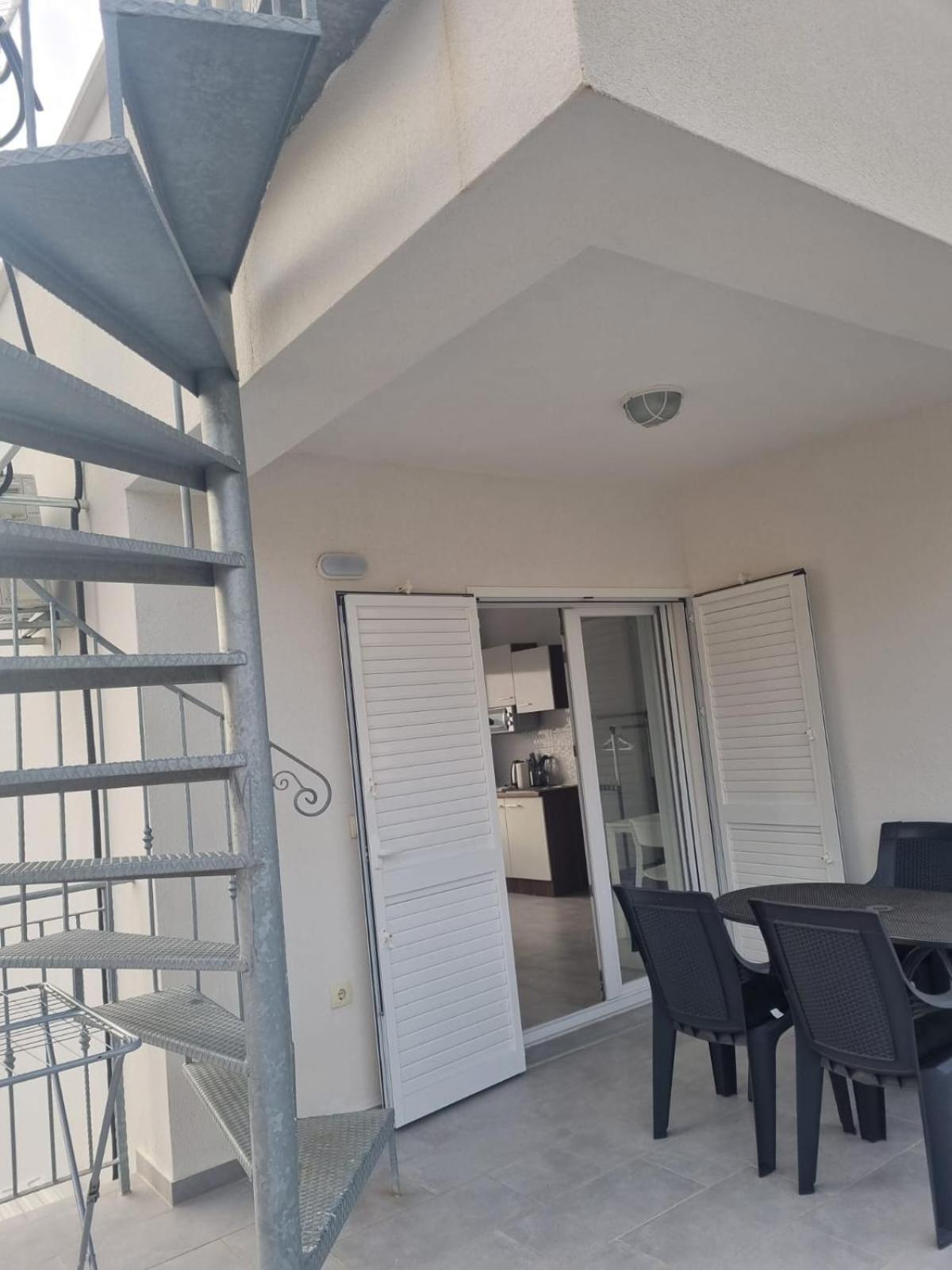 Matoc Apartments ムルテル エクステリア 写真